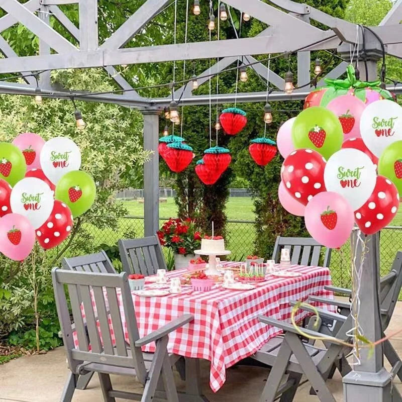 Strawberry Print Assorted Latex Balloons 20 Pack